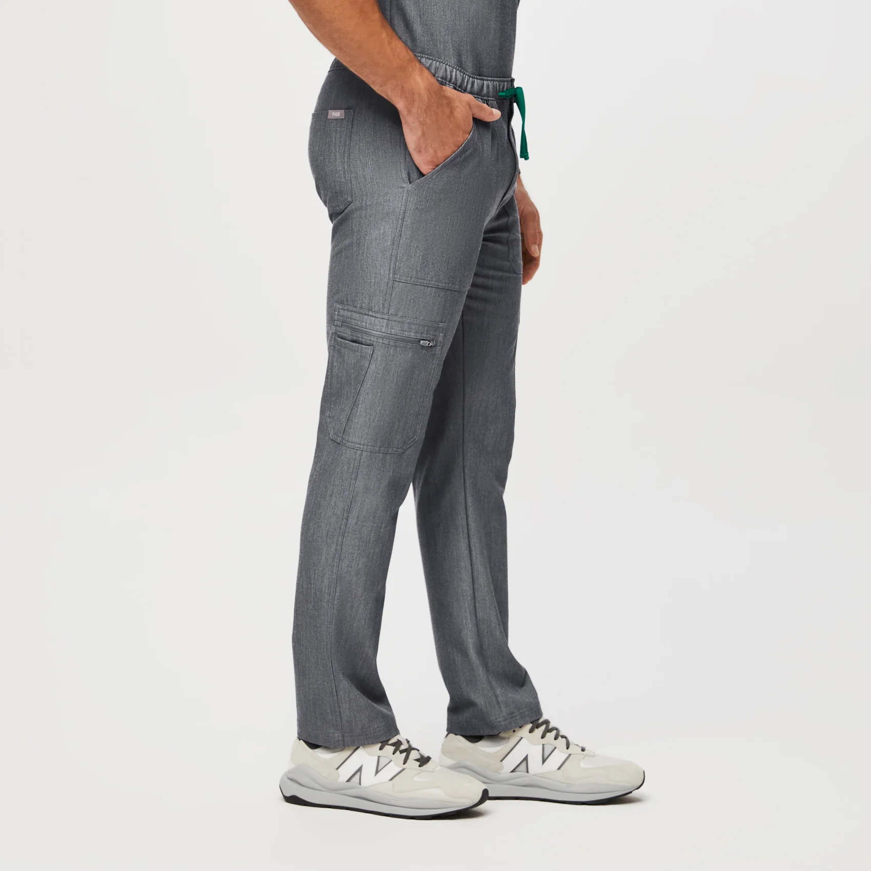 men's Graphite Cairo™- Cargo Scrub Pants (3XL - 6XL) - Image 3