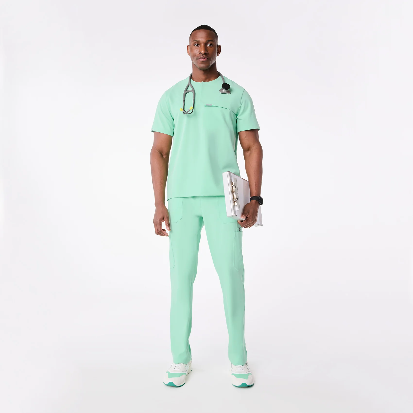 men's Mariner Corfield - Henley Scrub Top - Image 2