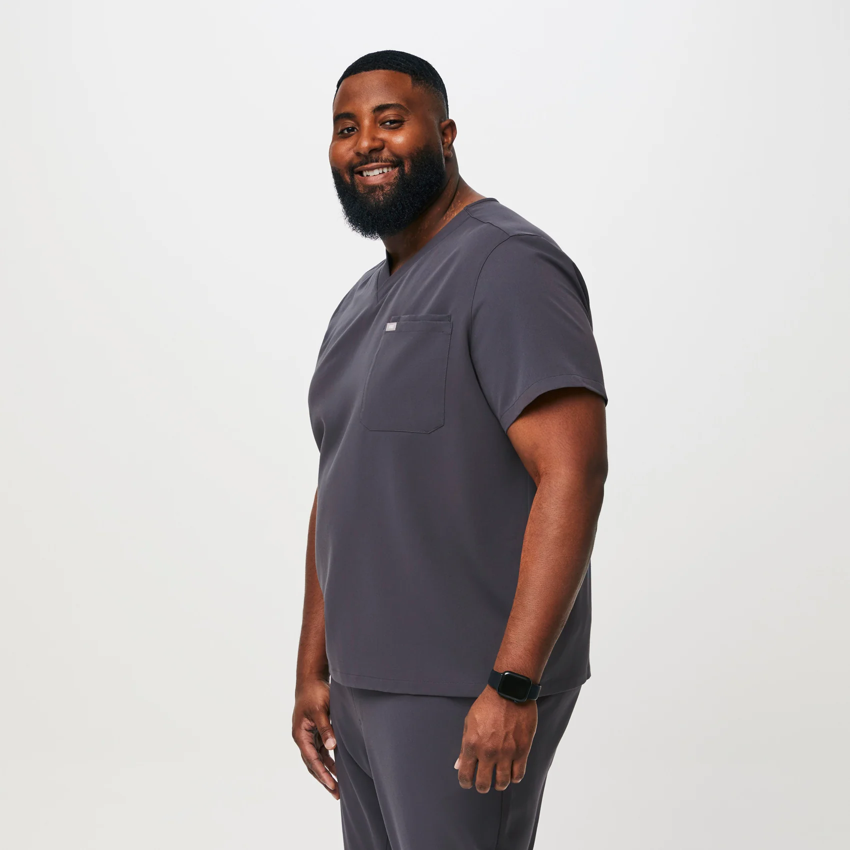 men's Charcoal Leon™- Three-Pocket Scrub Top (3XL - 6XL) - Image 3