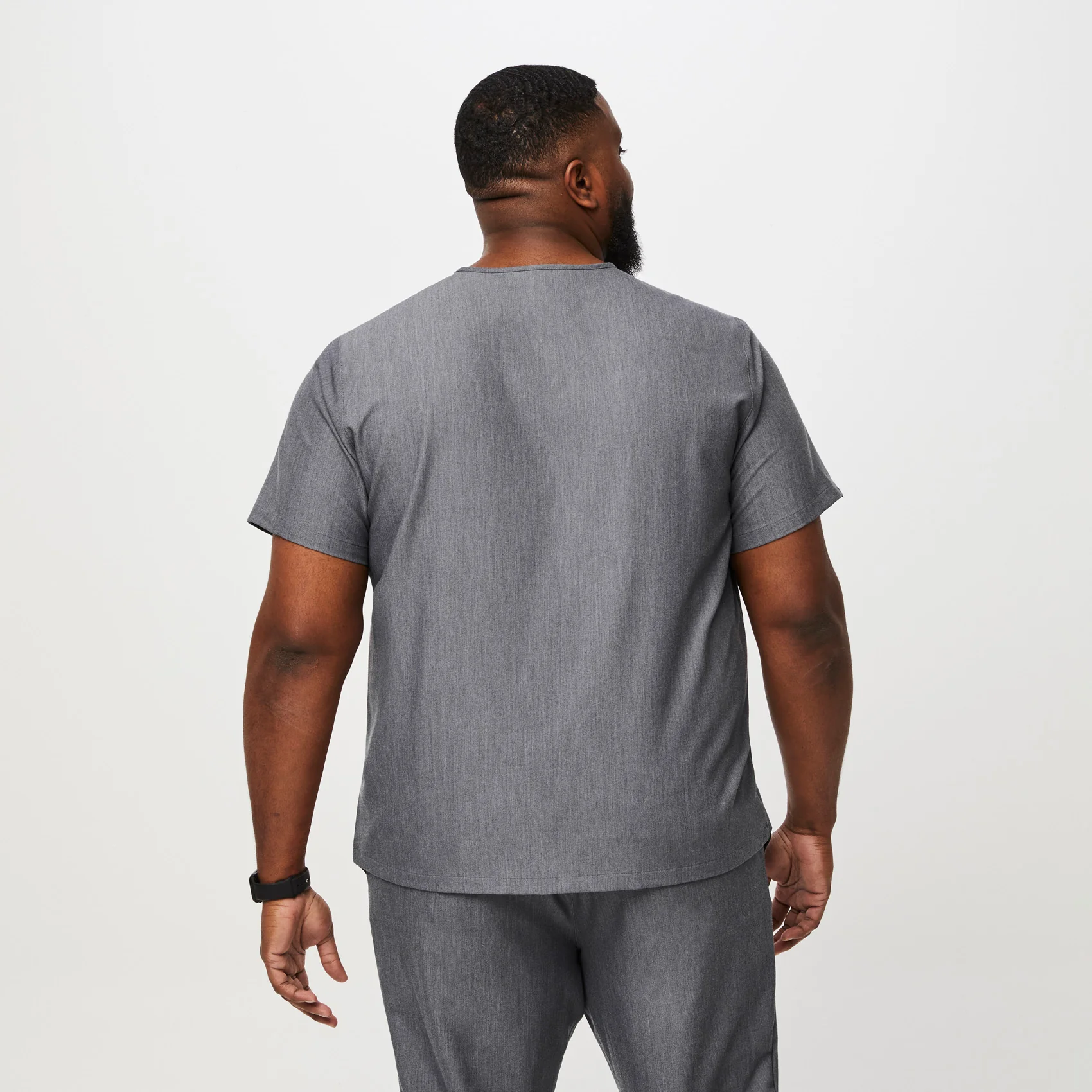 men's Graphite Leon™- Three-Pocket Scrub Top (3XL - 6XL) - Image 3