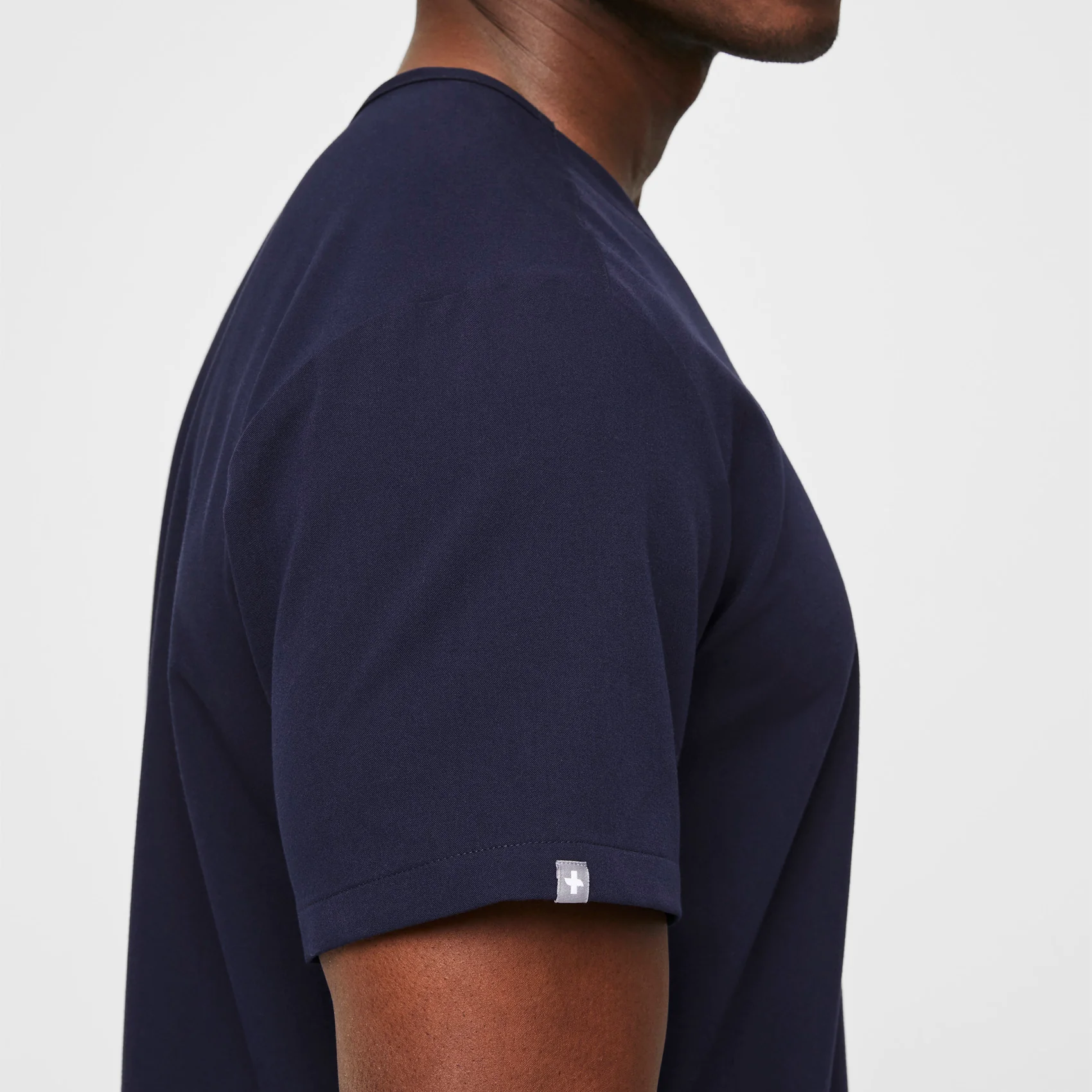 Men's Navy Leon™ - Three-Pocket Scrub Top - Image 6