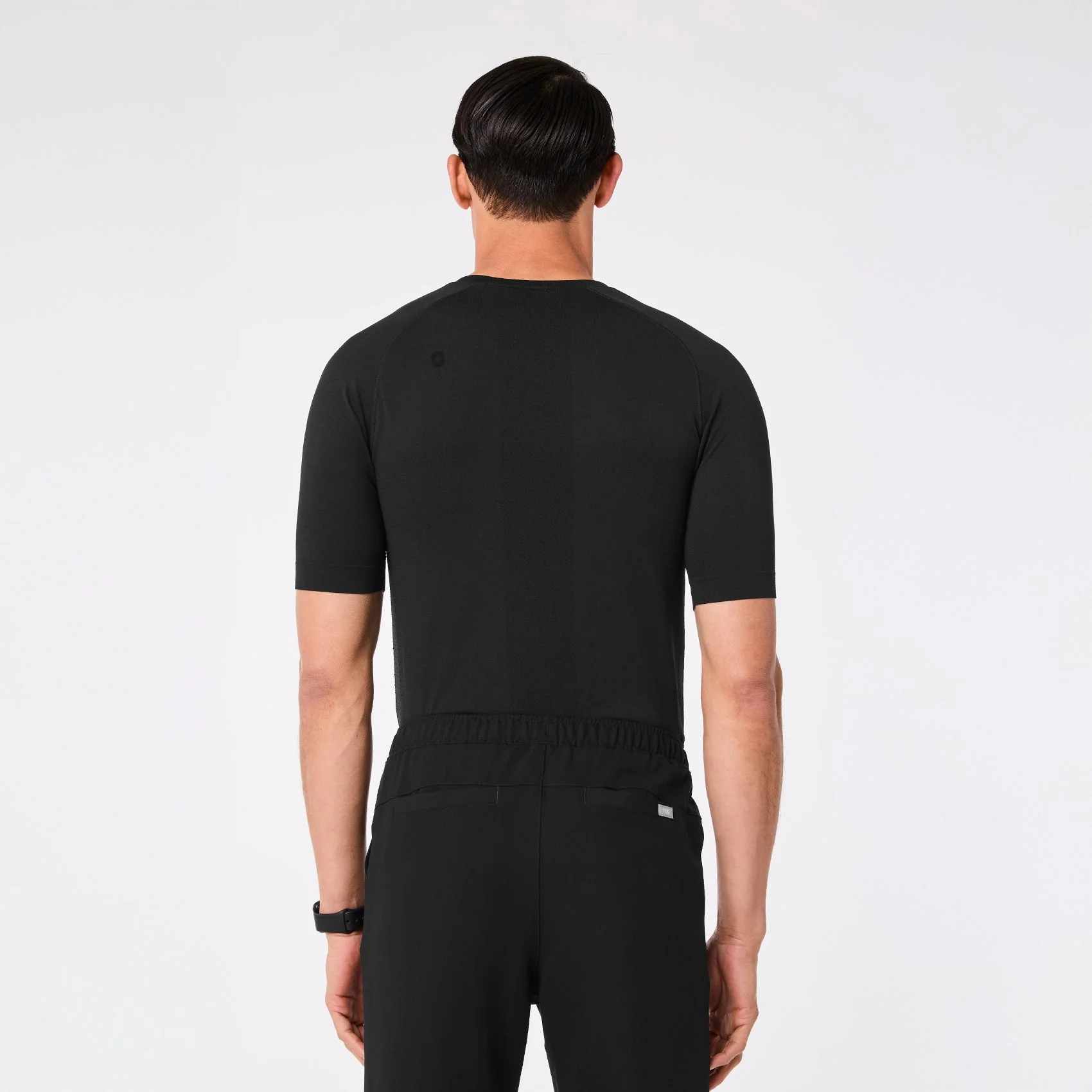 men's Black Makato Seamless - Shortsleeve Underscrub - Image 4