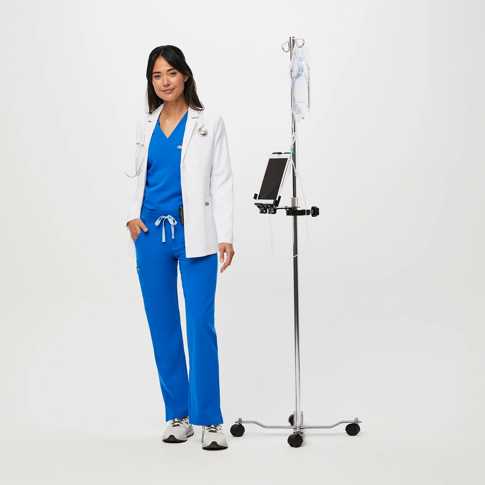 Women's White Bellevue - Slim Short Lab Coat - Image 2