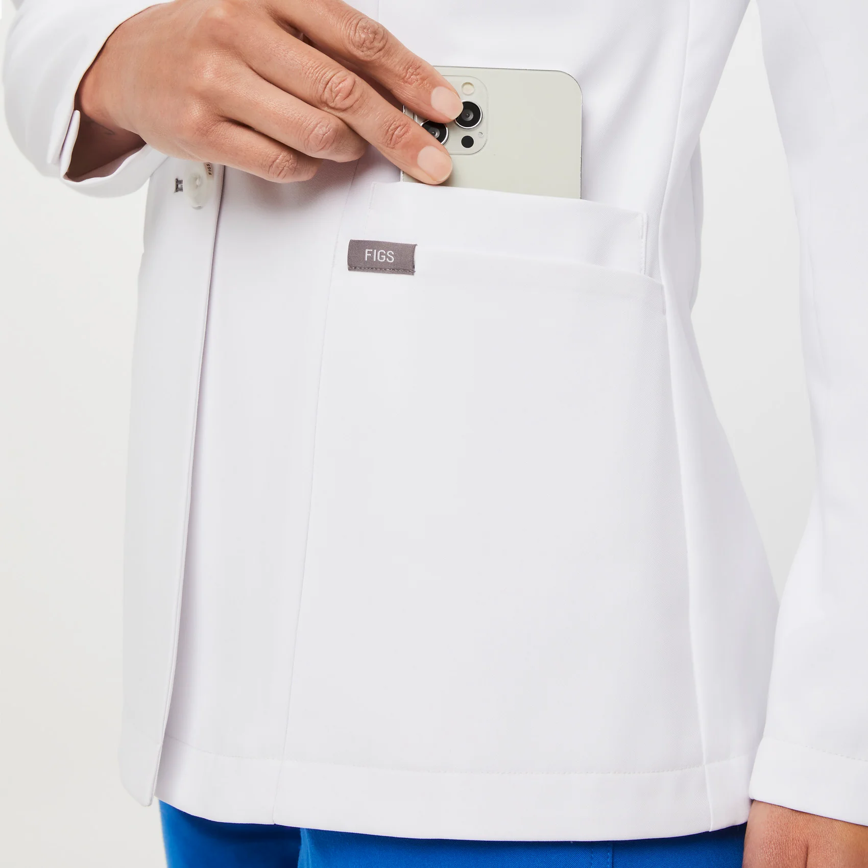 Women's White Bellevue - Slim Short Lab Coat - Image 5