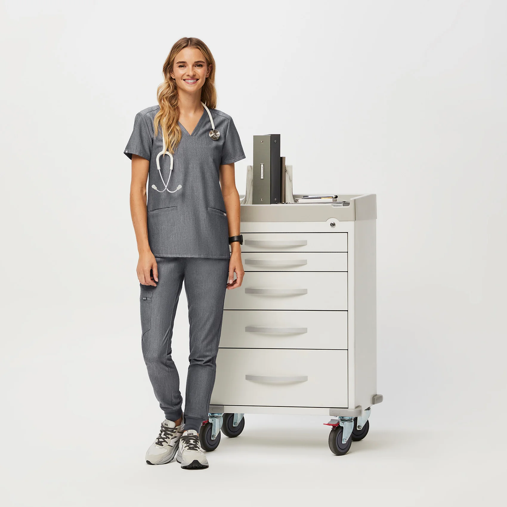 Women's Graphite Casma™ - Three-Pocket Scrub Top - Image 2