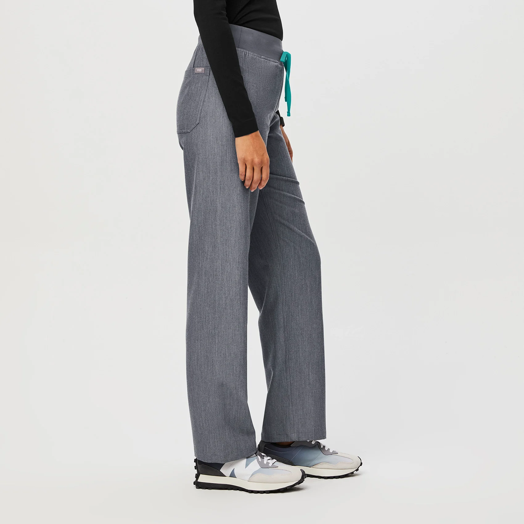 women's Graphite Livingston™ High Waisted - Petite Basic Scrub Pants - Image 3